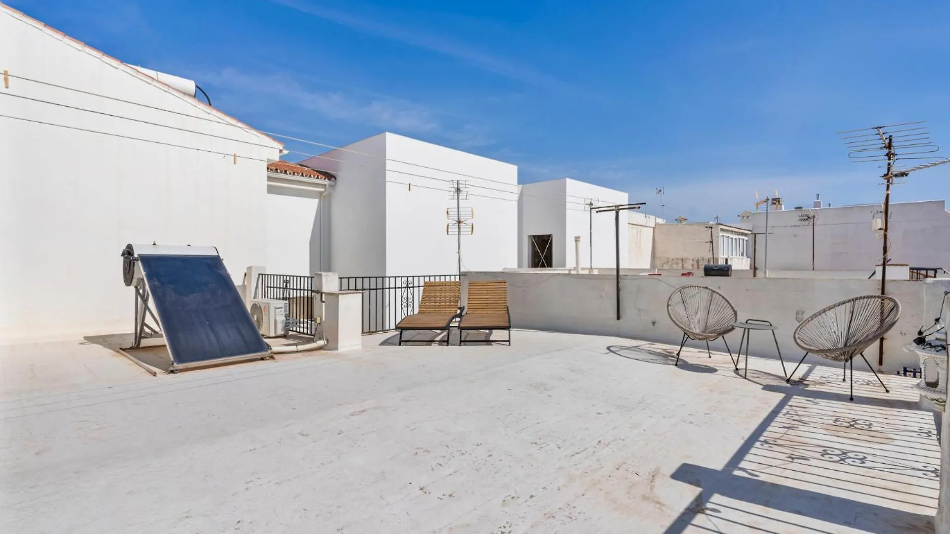 Bright Rooftop In Fuengirola City Center By Costarentals - Ref 255